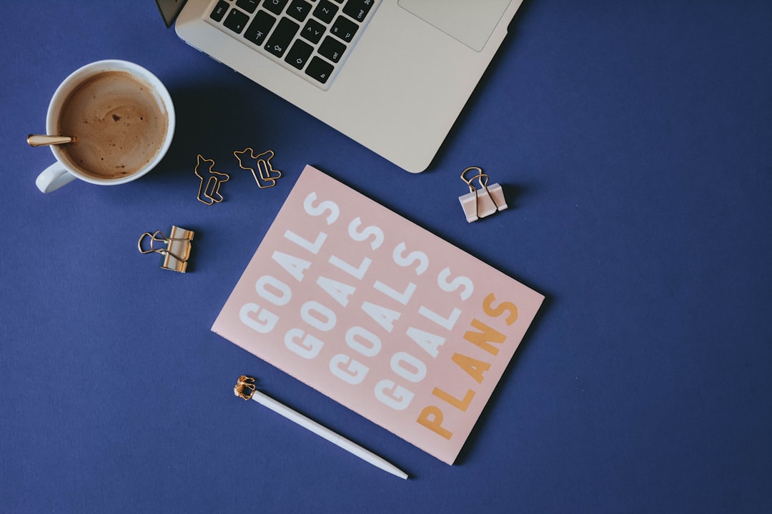 WordPress vs Squarespace for Solopreneurs in 2026
